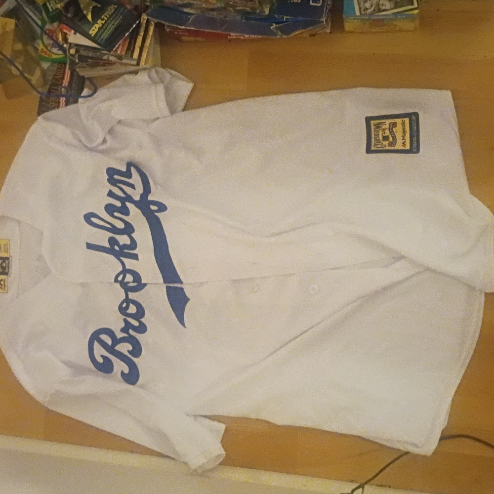 Jackie Robinson Size XL Majestic Cooperstown Collection Authentic Baseball Jerse
